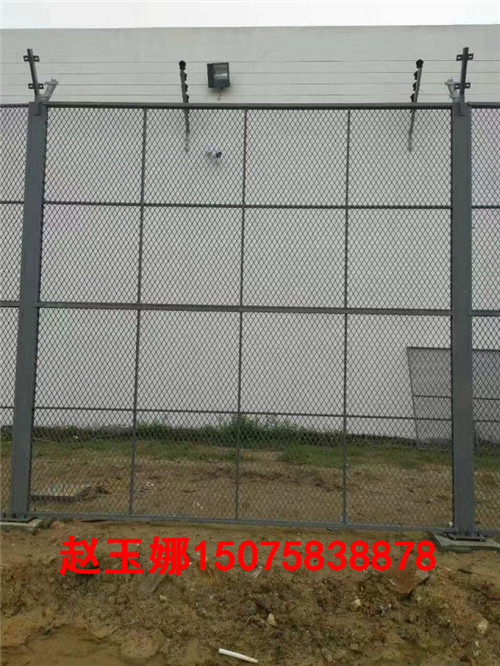 監(jiān)獄鋼板網(wǎng)式鋼網(wǎng)墻